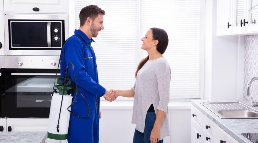 Professional commercial pest control services in Marion